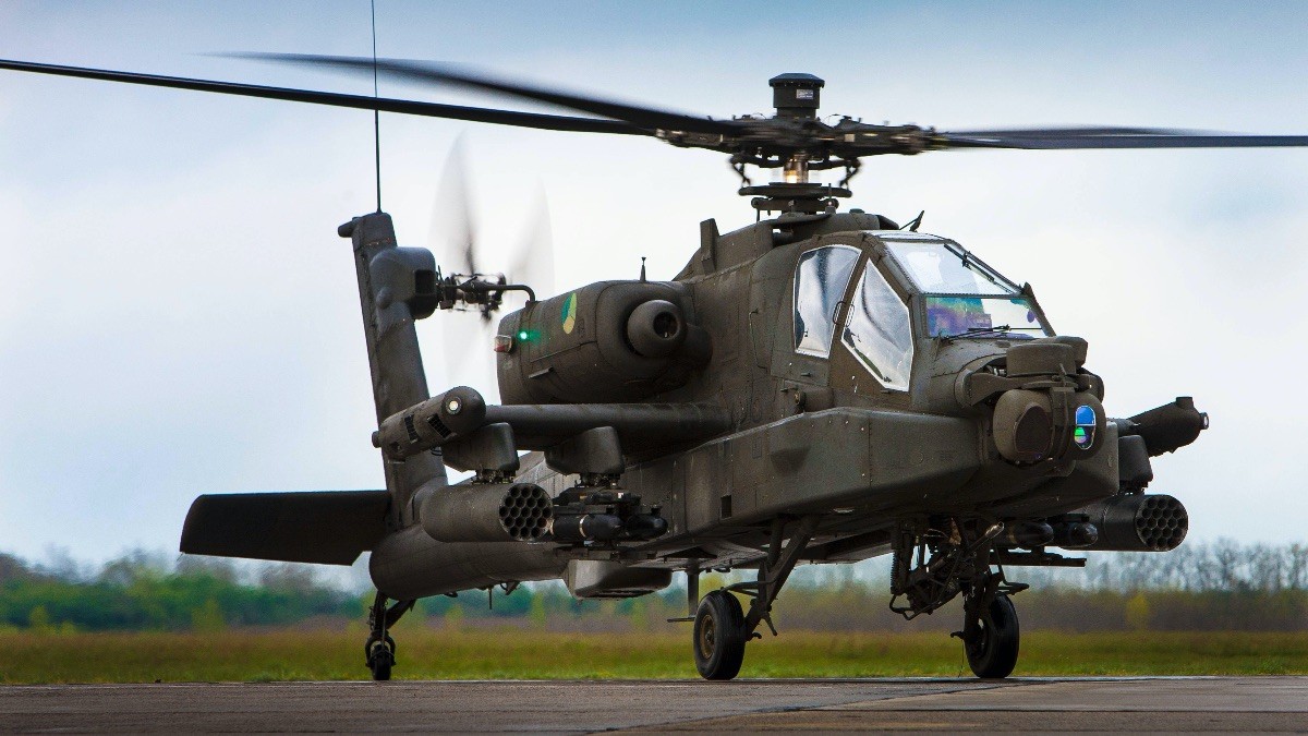 Apache gevechts helicopter vliegbasis Lwd
